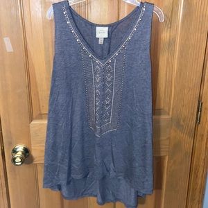 Knox Rose XL gray tank with embellishment